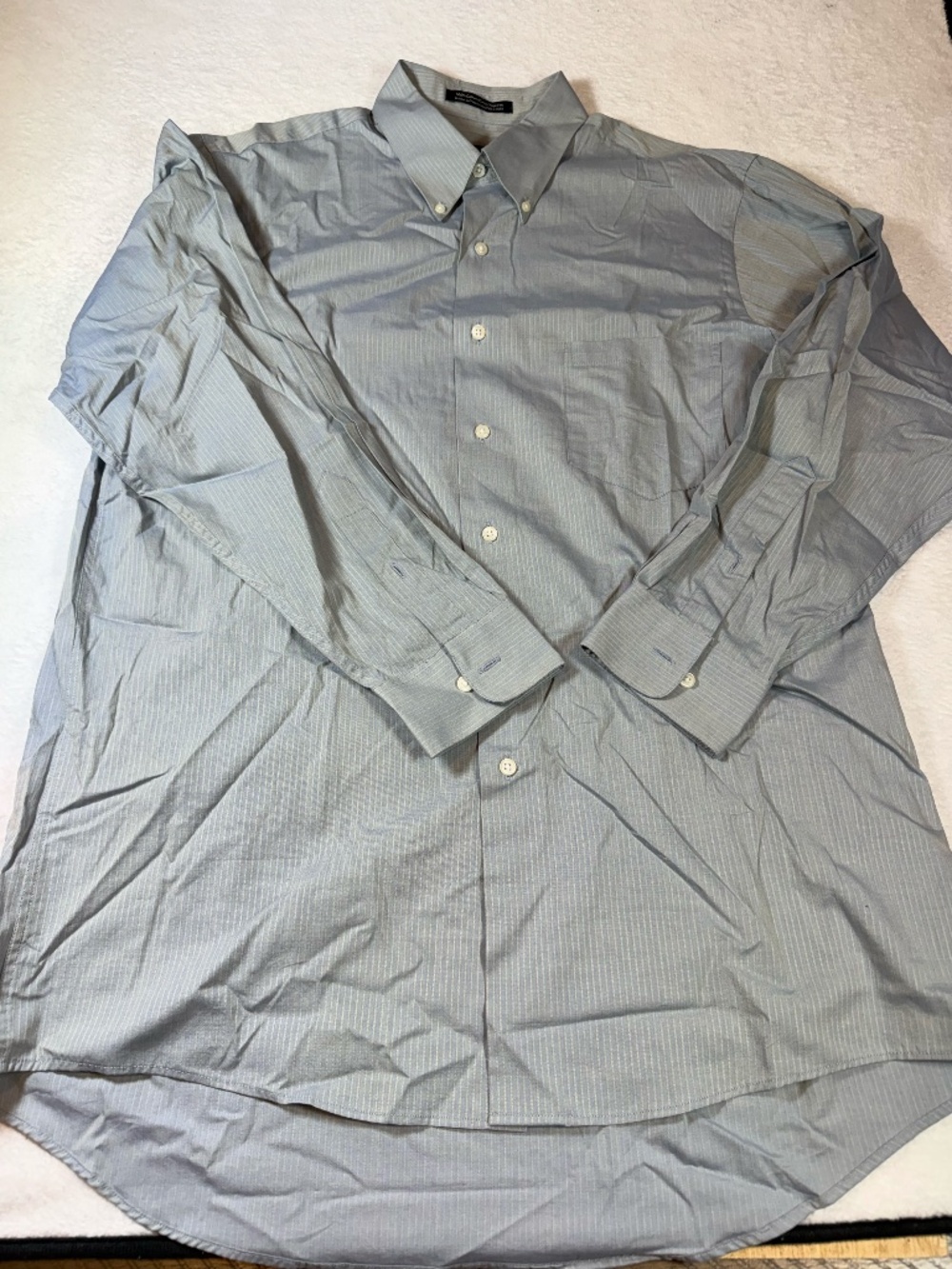 CALVIN KLEIN BUTTON-DOWN SHIRT SIZE LARGE